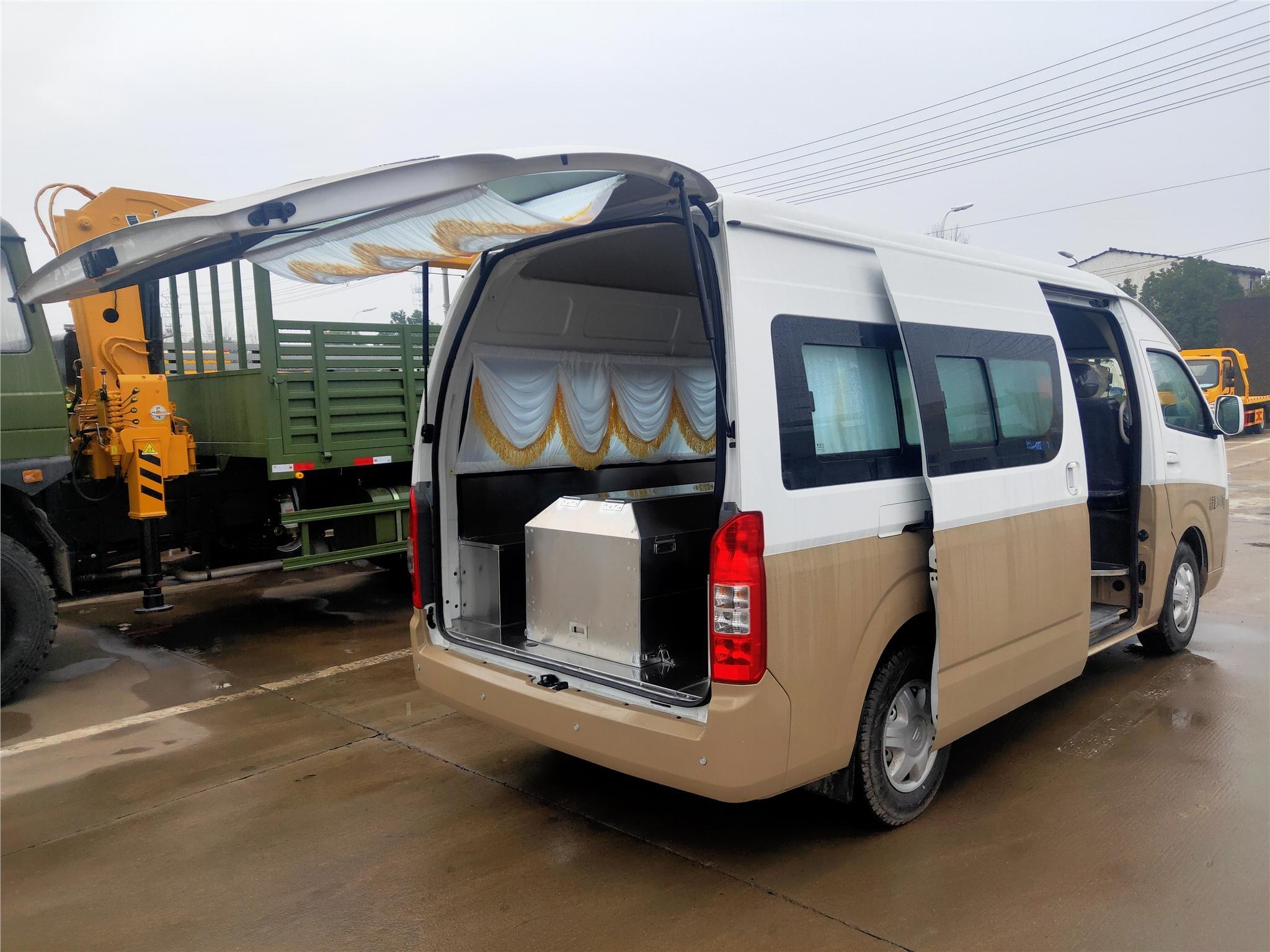 遗体运输车